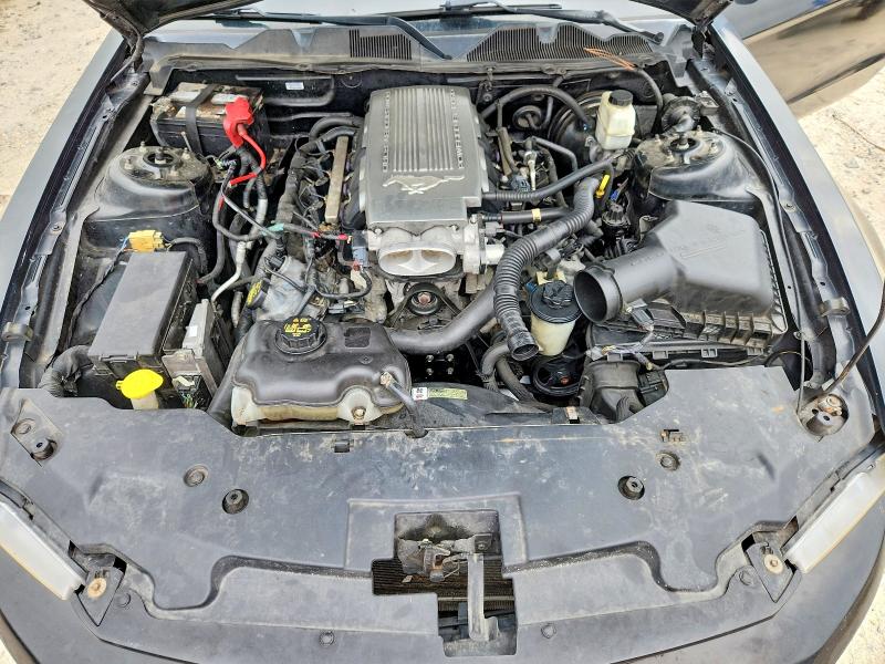 68060106 :رقم المزاد ، 1ZVBP8CH2A5139360 vin ، 2010 Ford Mustang مزاد بيع