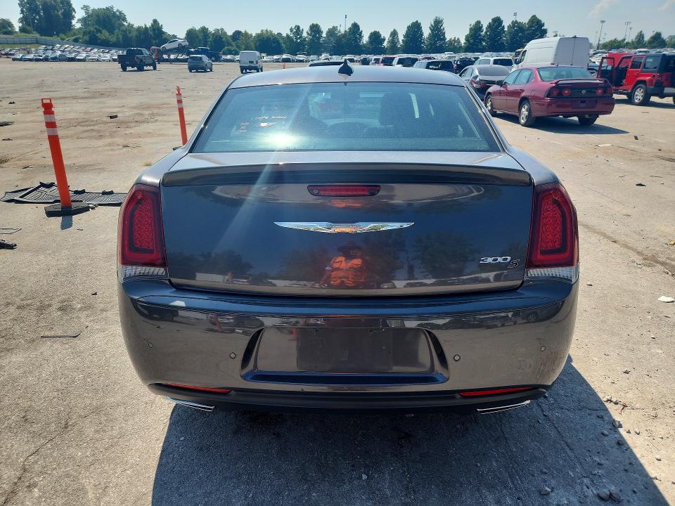 2018 Chrysler 300 მანქანა იყიდება აუქციონზე, vin: 2C3CCABT5JH276015, აუქციონის ნომერი: 67366576