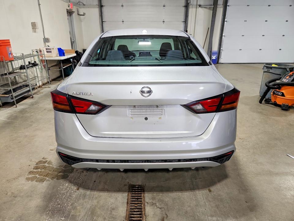 2020 Nissan Altima მანქანა იყიდება აუქციონზე, vin: 1N4BL4BVXLC212820, აუქციონის ნომერი: 68998296