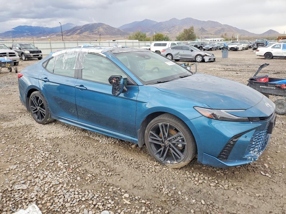 Продажа на аукционе авто 2025 Toyota Camry, vin: 4T1DBADK0SU518999, номер лота: 70735226