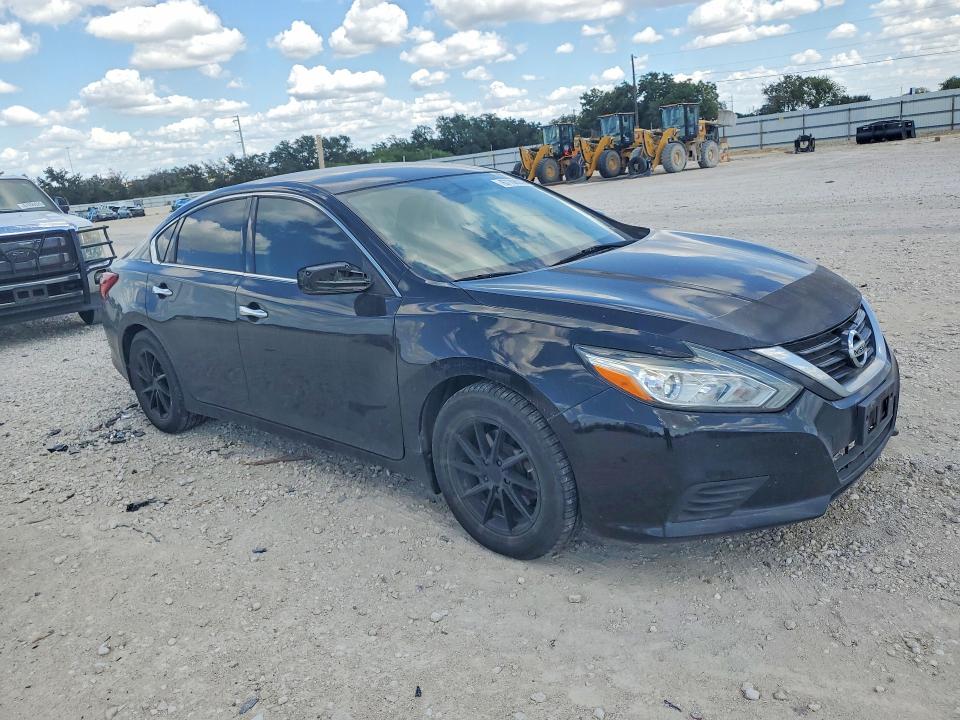 67708036 :رقم المزاد ، 1N4AL3AP4JC476606 vin ، 2018 Nissan Altima مزاد بيع