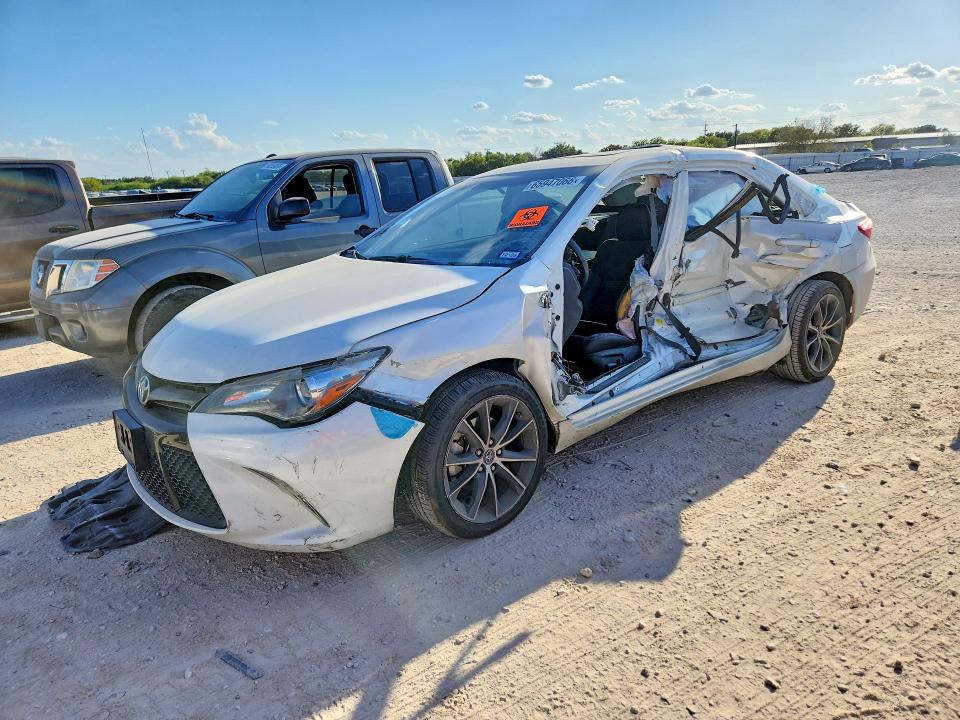 Продаж на аукціоні авто 2016 Toyota Camry, vin: 5YFBURHE8GP373109, номер лоту: 65947066