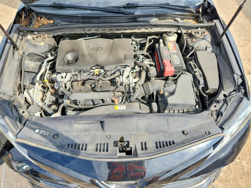 67449816 :رقم المزاد ، 4T1B11HK4JU609289 vin ، 2018 Toyota Camry مزاد بيع