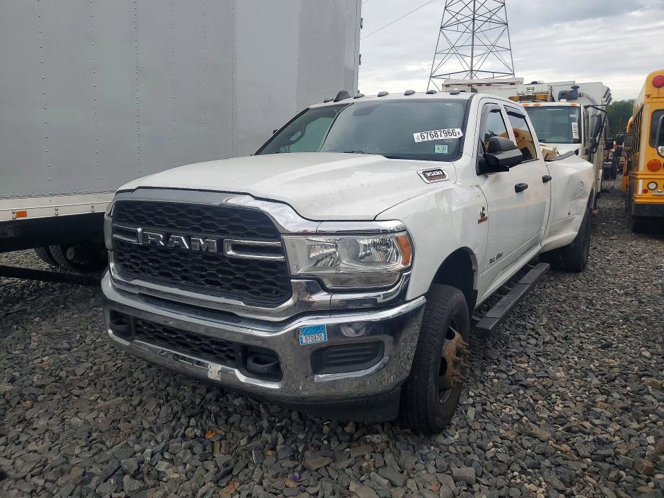 67687966 :رقم المزاد ، 3C63RRGL2NG154470 vin ، 2022 Ram 3500 مزاد بيع