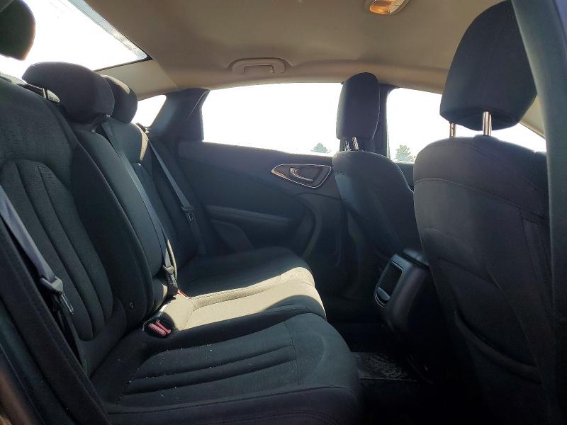 Auction sale of the 2015 Chrysler 200, vin: 1C3CCCAB4FN703509, lot number: 67697726