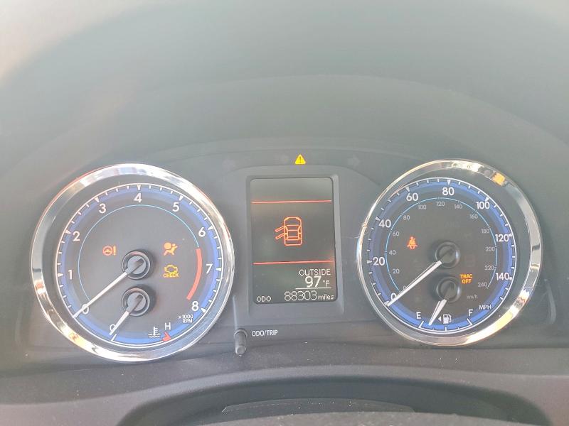 Aukcja sprzedaży 2018 Toyota Corolla, vin: 2T1BURHE5JC978406, numer aukcji: 70727956
