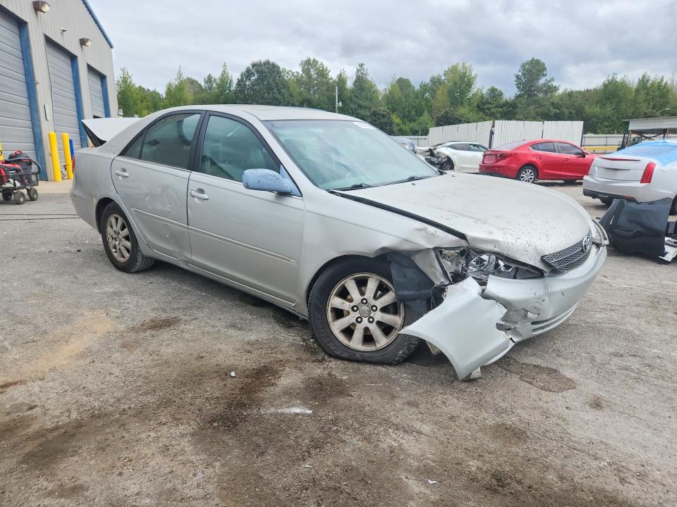 69567936 :رقم المزاد ، 4T1BE32K64U375833 vin ، 2004 Toyota Camry مزاد بيع