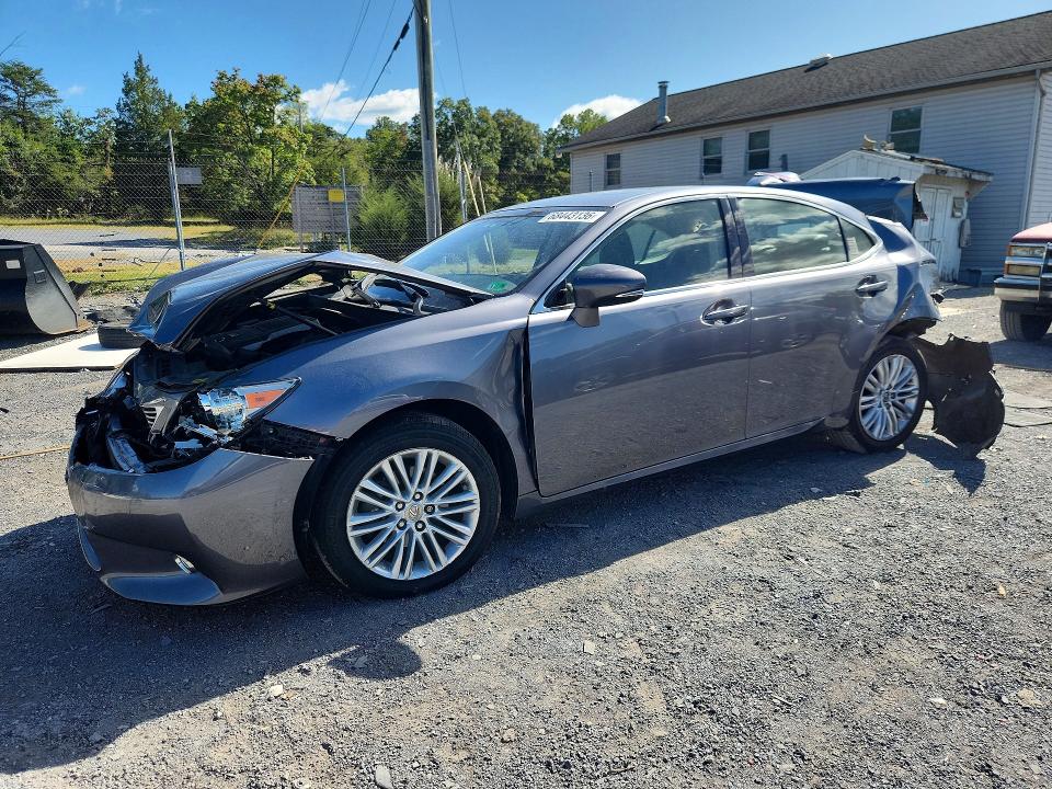 68443136 :رقم المزاد ، JTHBK1GG8D2081401 vin ، 2013 Lexus Es مزاد بيع
