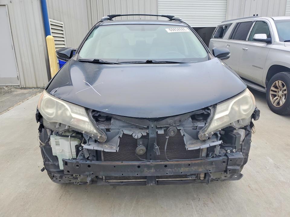 69858686 :رقم المزاد ، 2T3WFREV2FW230287 vin ، 2015 Toyota Rav4 مزاد بيع