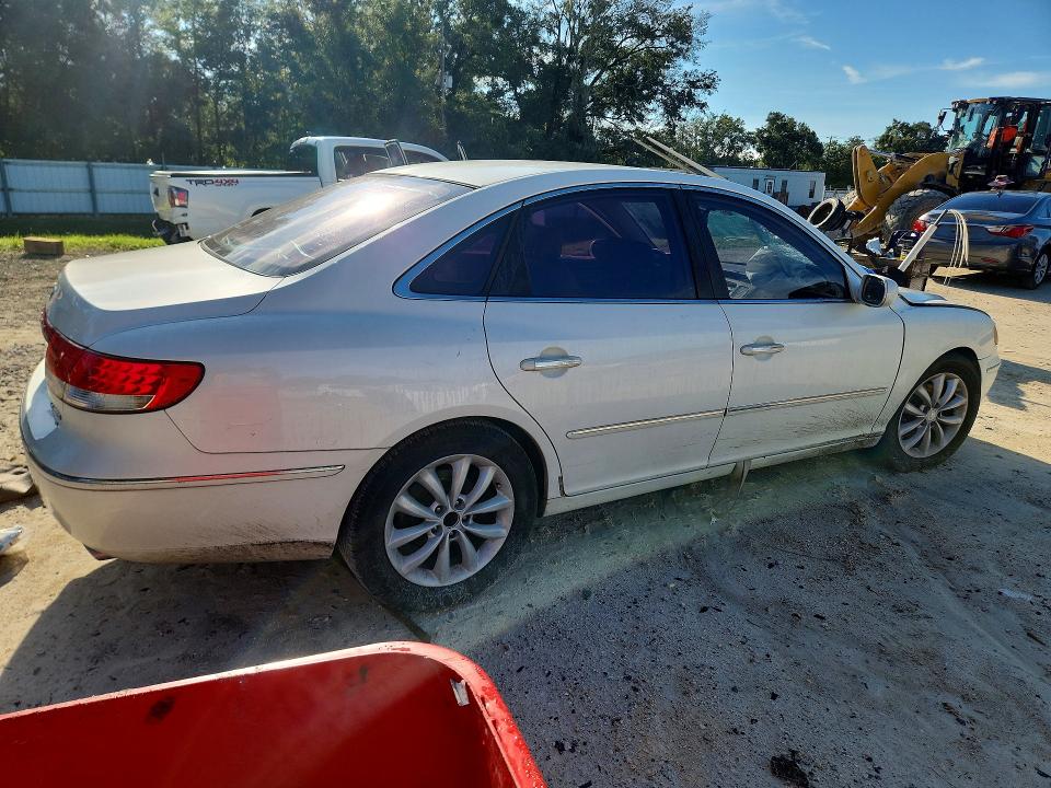 2006 Hyundai Azera მანქანა იყიდება აუქციონზე, vin: KMHFC46F06A116074, აუქციონის ნომერი: 68500816