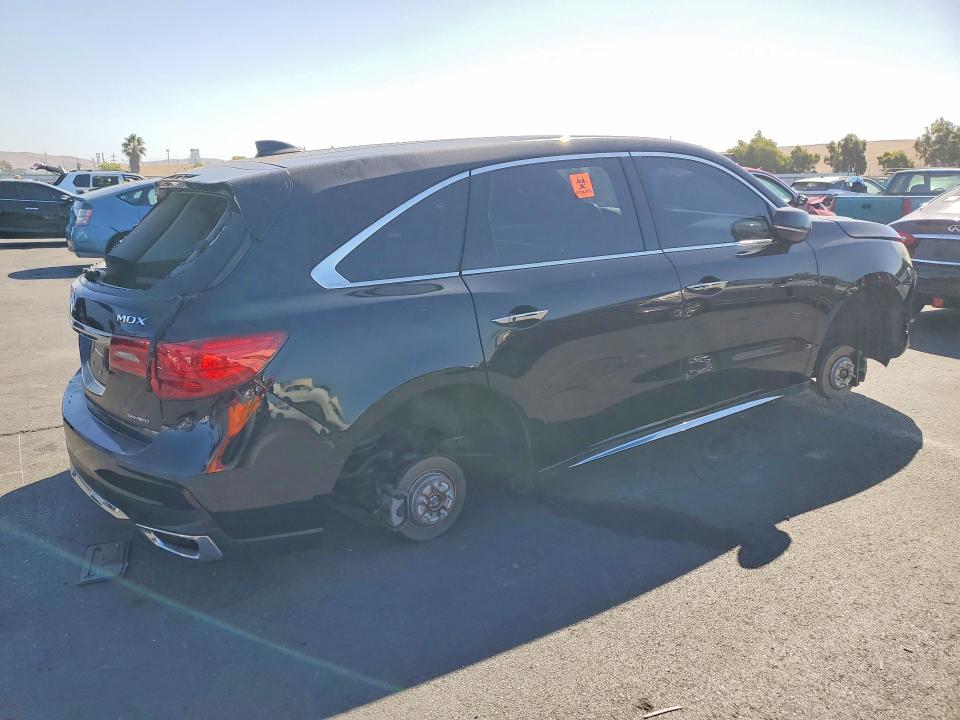 70708676 :رقم المزاد ، 5J8YD4H51JL006518 vin ، 2018 Acura Mdx مزاد بيع