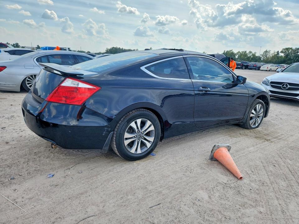 Aukcja sprzedaży 2008 Honda Accord, vin: 1HGCS12808A026735, numer aukcji: 70599686