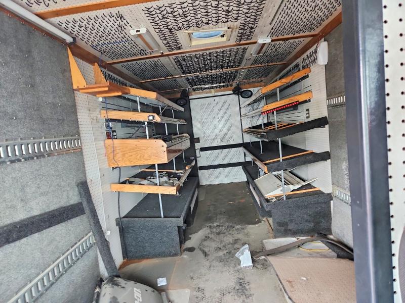 Продаж на аукціоні авто 2001 Frht - Freightliner Chassis, vin: 4UZAARBW11CH94951, номер лоту: 69702336