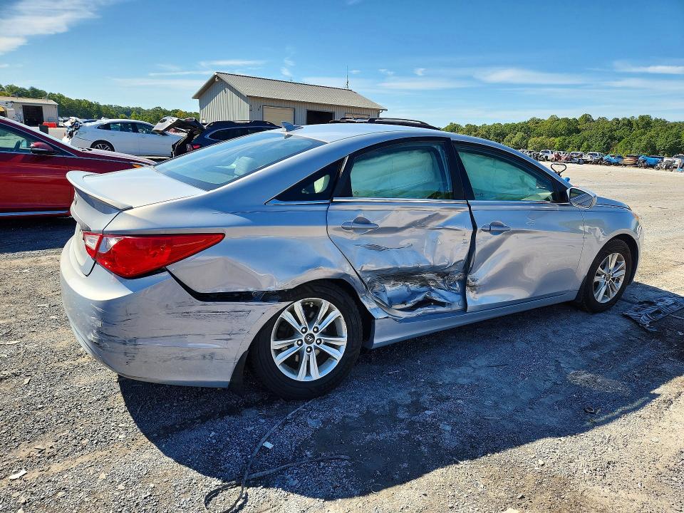 70471586 :رقم المزاد ، 5NPEB4AC5DH788623 vin ، 2013 Hyundai Sonata مزاد بيع