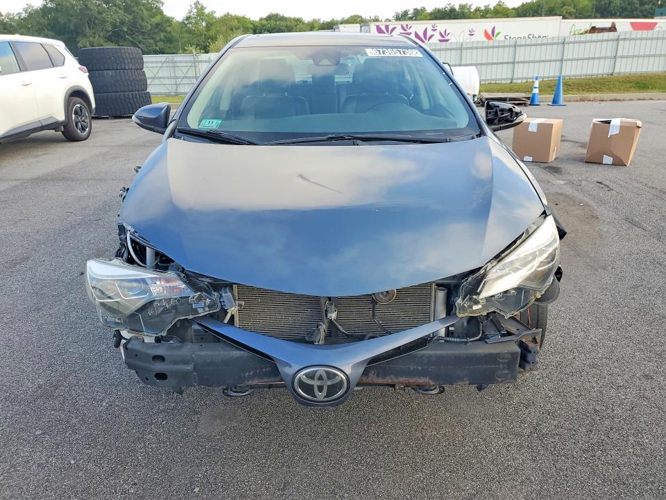 Продаж на аукціоні авто 2018 Toyota Corolla, vin: 2T1BURHE9JC086112, номер лоту: 67365736