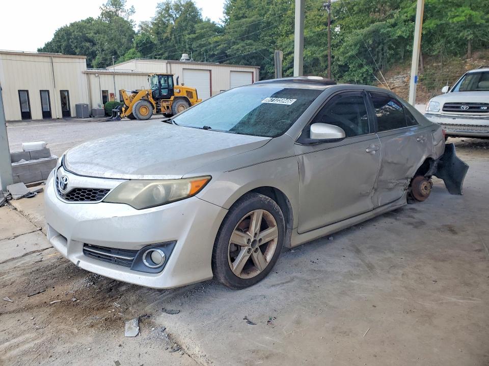 2014 Toyota Camry მანქანა იყიდება აუქციონზე, vin: 4T1BF1FK7EU740405, აუქციონის ნომერი: 67125946