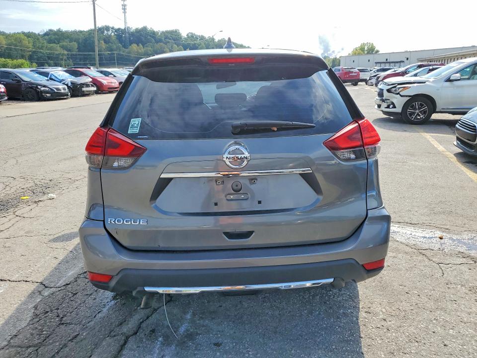 Продажа на аукционе авто 2017 Nissan Rogue, vin: 5N1AT2MT8HC780024, номер лота: 68884616