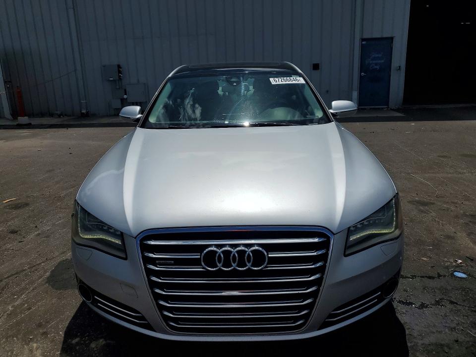67266846 :رقم المزاد ، WAURGAFD4DN026383 vin ، 2013 Audi A8 مزاد بيع