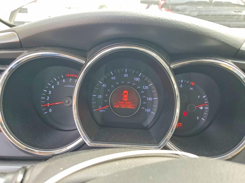 2011 Kia Optima მანქანა იყიდება აუქციონზე, vin: KNAGM4A74B5121381, აუქციონის ნომერი: 68832406
