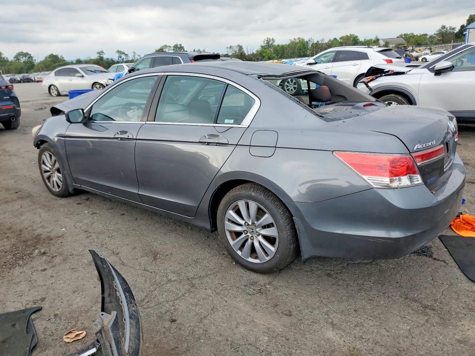 69082496 :رقم المزاد ، 1HGCP2F72BA053080 vin ، 2011 Honda Accord مزاد بيع