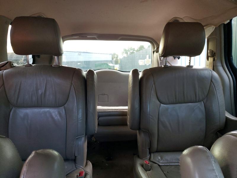 70289496 :رقم المزاد ، 5TDZK22C28S155937 vin ، 2008 Toyota Sienna مزاد بيع