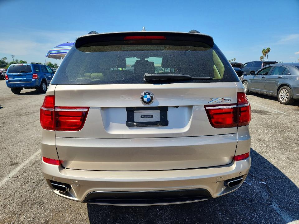 70697756 :رقم المزاد ، 5UXZV8C56D0C14951 vin ، 2013 Bmw X5 مزاد بيع