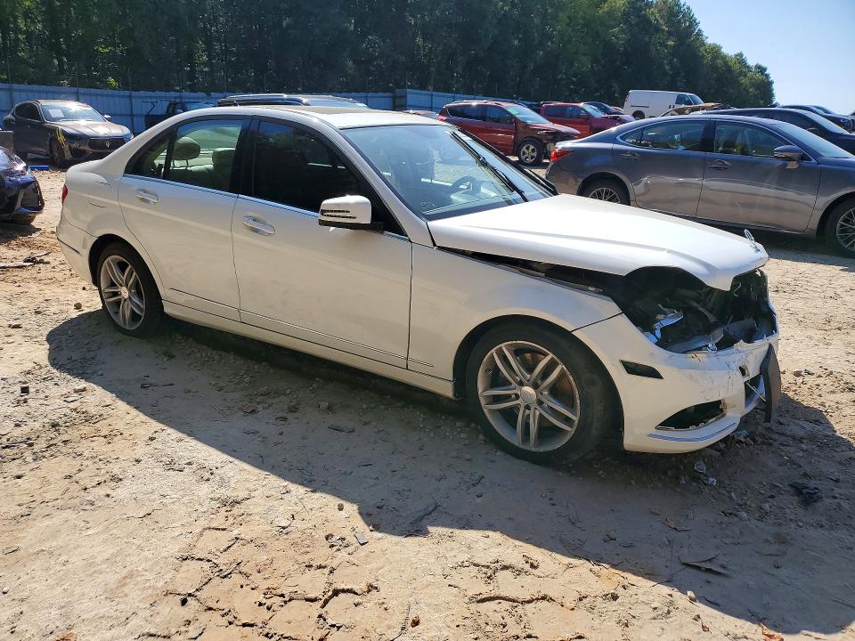 Продаж на аукціоні авто 2013 Mercedes-benz C, vin: WDDGF8AB5DR264723, номер лоту: 67686266