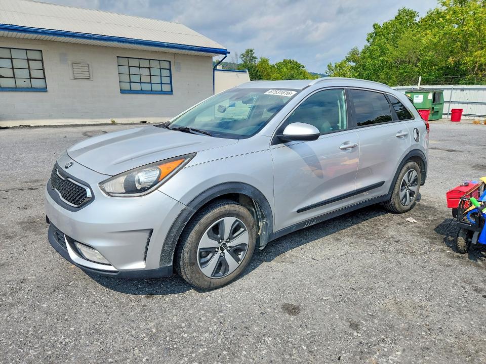 67531616 :رقم المزاد ، KNDCB3LC3J5112519 vin ، 2018 Kia Niro مزاد بيع