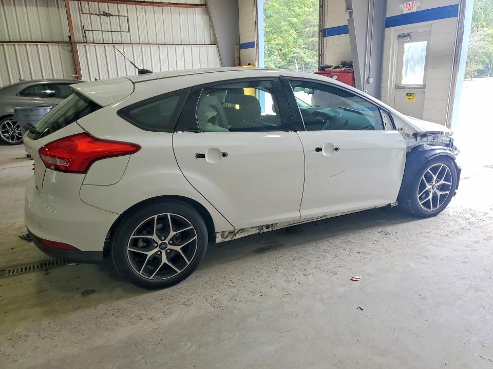 Продажа на аукционе авто 2017 Ford Focus, vin: 1FADP3M25HL213049, номер лота: 70503786