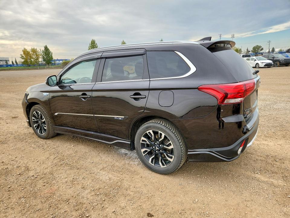Продажа на аукционе авто 2018 Mitsubishi Outlander, vin: JA4J24A52JZ610957, номер лота: 69820806