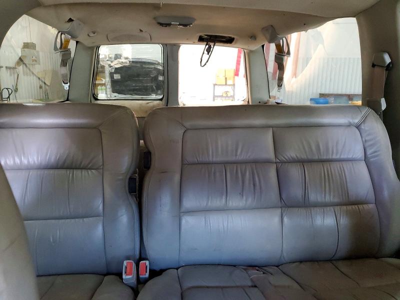 68942326 :رقم المزاد ، 1GKEC16KXRJ733468 vin ، 1994 Gmc Suburban مزاد بيع