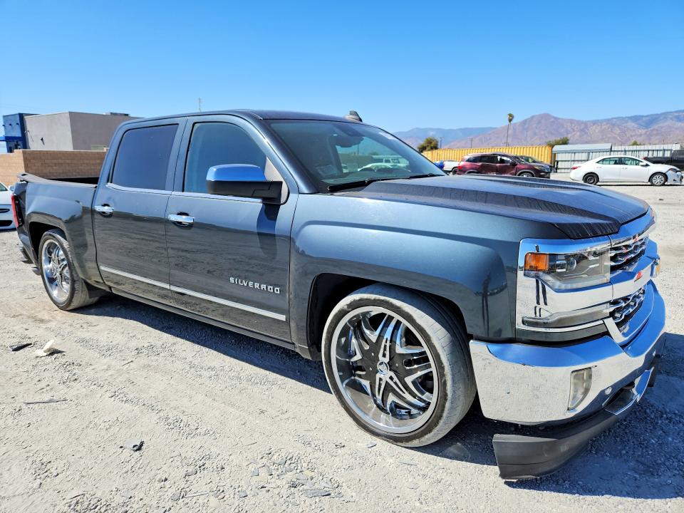 66917956 :رقم المزاد ، 3GCPCSEC8HG373881 vin ، 2017 Chevrolet Silverado مزاد بيع