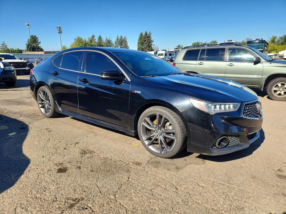 68102426 :رقم المزاد ، 19UUB3F61JA000644 vin ، 2018 Acura Tlx مزاد بيع