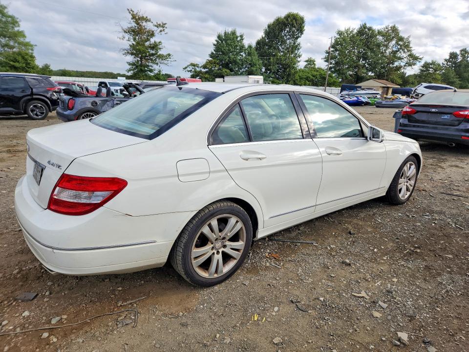 Продажа на аукционе авто 2010 Mercedes-benz C, vin: WDDGF8BBXAR128131, номер лота: 69685626