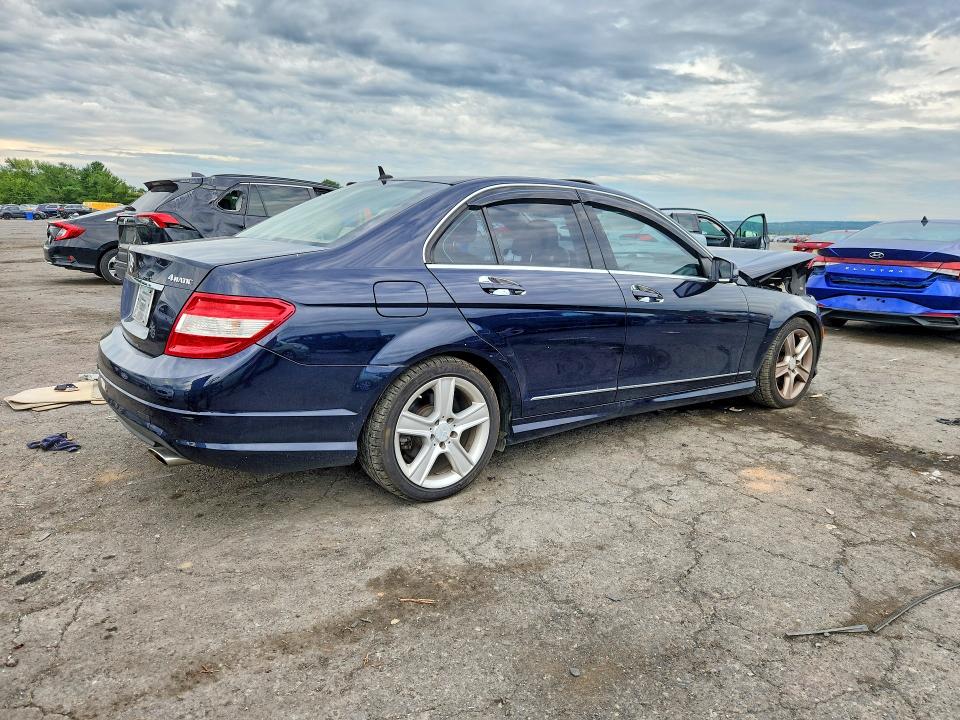 2011 Mercedes-benz C მანქანა იყიდება აუქციონზე, vin: WDDGF8BBXBR144296, აუქციონის ნომერი: 68012806