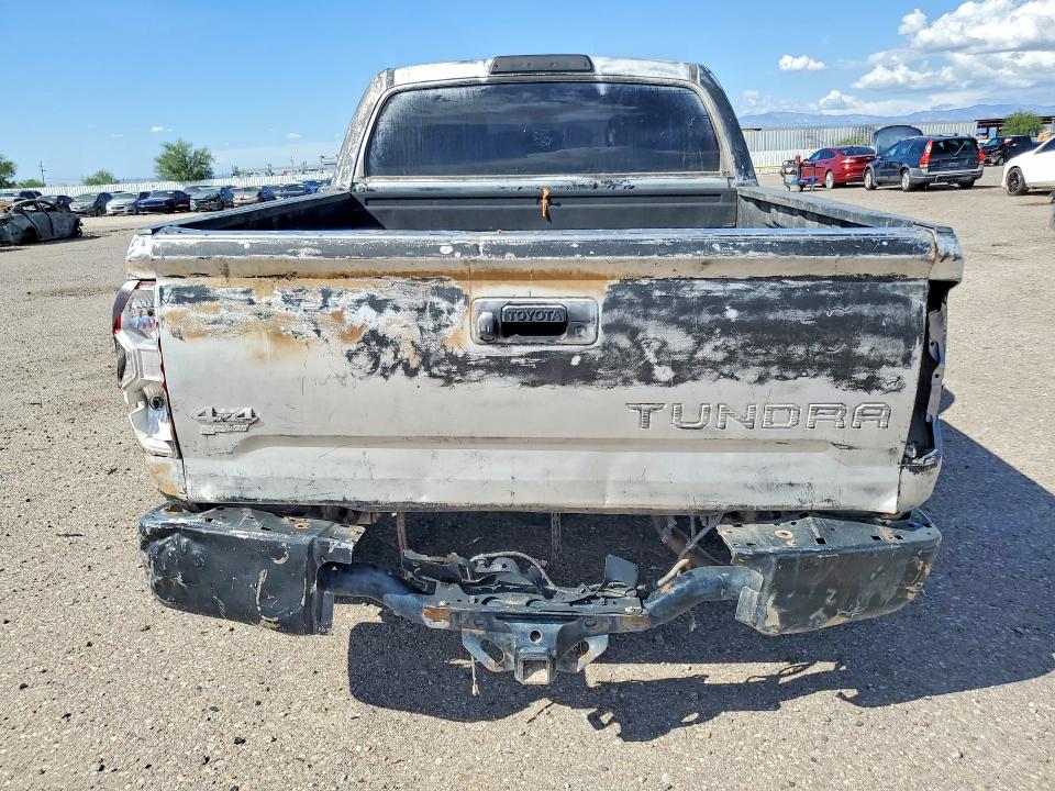 Продажа на аукционе авто 2017 Toyota Tundra, vin: 5TFDW5F16HX595100, номер лота: 68659696