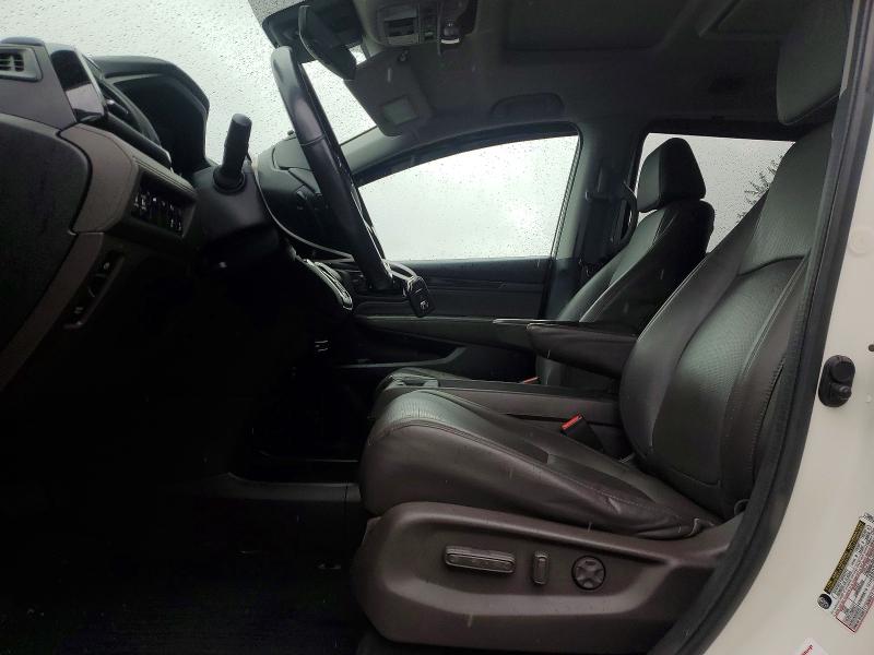 Продаж на аукціоні авто 2018 Honda Odyssey, vin: 5FNRL6H80JB506927, номер лоту: 68040966