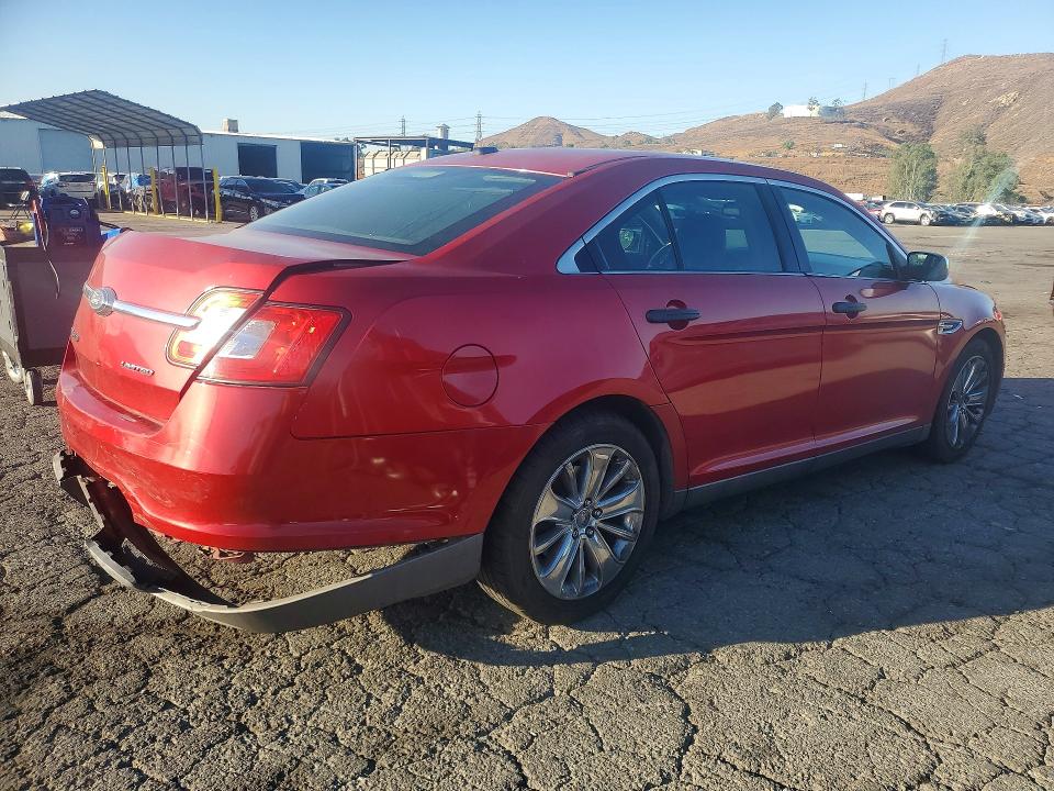 68687446 :رقم المزاد ، 1FAHP2FW2BG104639 vin ، 2011 Ford Taurus مزاد بيع