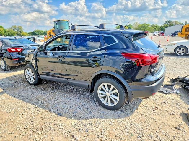 68185086 :رقم المزاد ، JN1BJ1CR7JW205600 vin ، 2018 Nissan Rogue Sport مزاد بيع