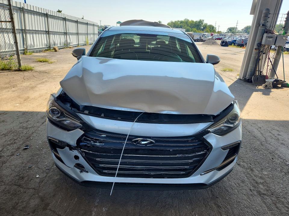 2018 Hyundai Elantra მანქანა იყიდება აუქციონზე, vin: KMHD04LB0JU552920, აუქციონის ნომერი: 67631476