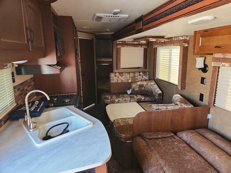 2015 Jayco Jay Jay Flight მანქანა იყიდება აუქციონზე, vin: 1UJBJ0BR5F1TC0852, აუქციონის ნომერი: 66967786