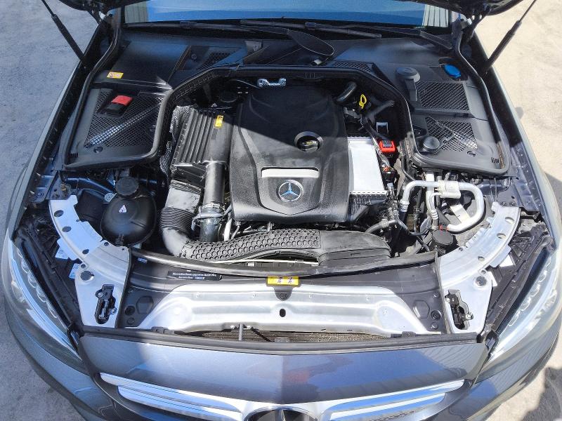 70369946 :رقم المزاد ، 55SWF4KB5FU037052 vin ، 2015 Mercedes-benz C مزاد بيع