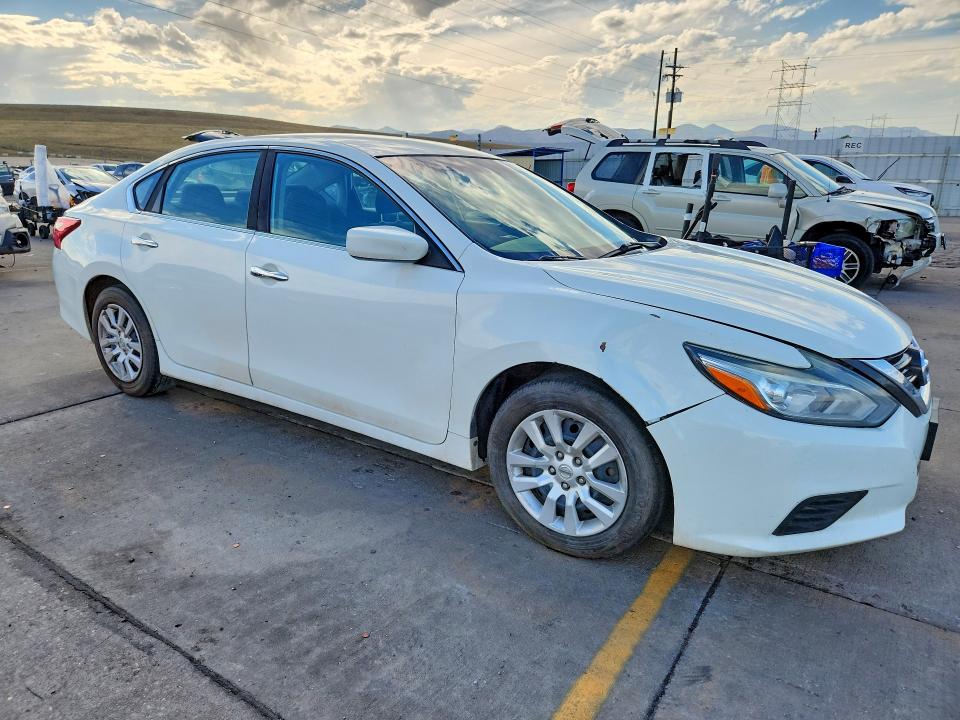 Продаж на аукціоні авто 2016 Nissan Altima, vin: 1N4AL3AP6GC213638, номер лоту: 68788966