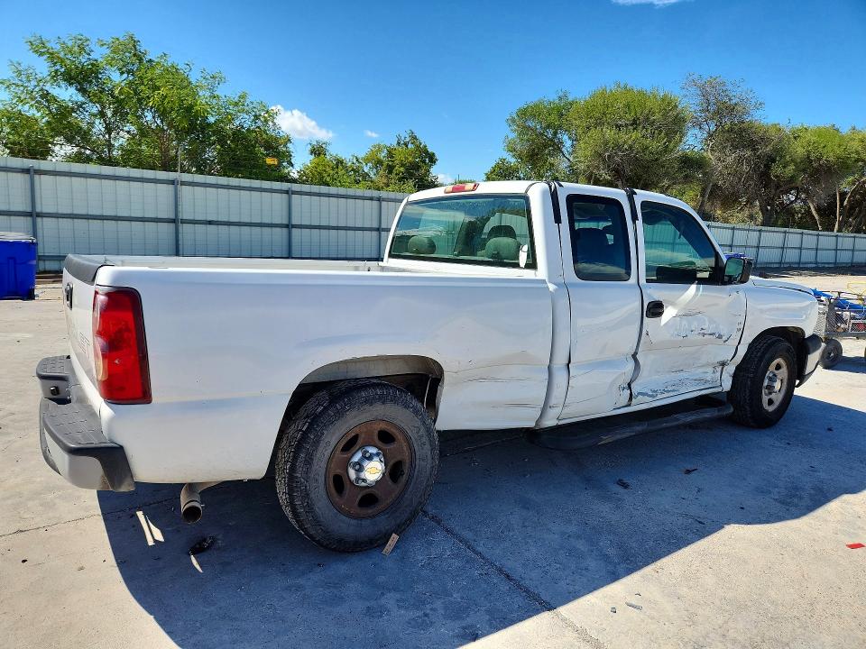 2003 Chevrolet Silverado მანქანა იყიდება აუქციონზე, vin: 1GCEC19V43Z337689, აუქციონის ნომერი: 69888656