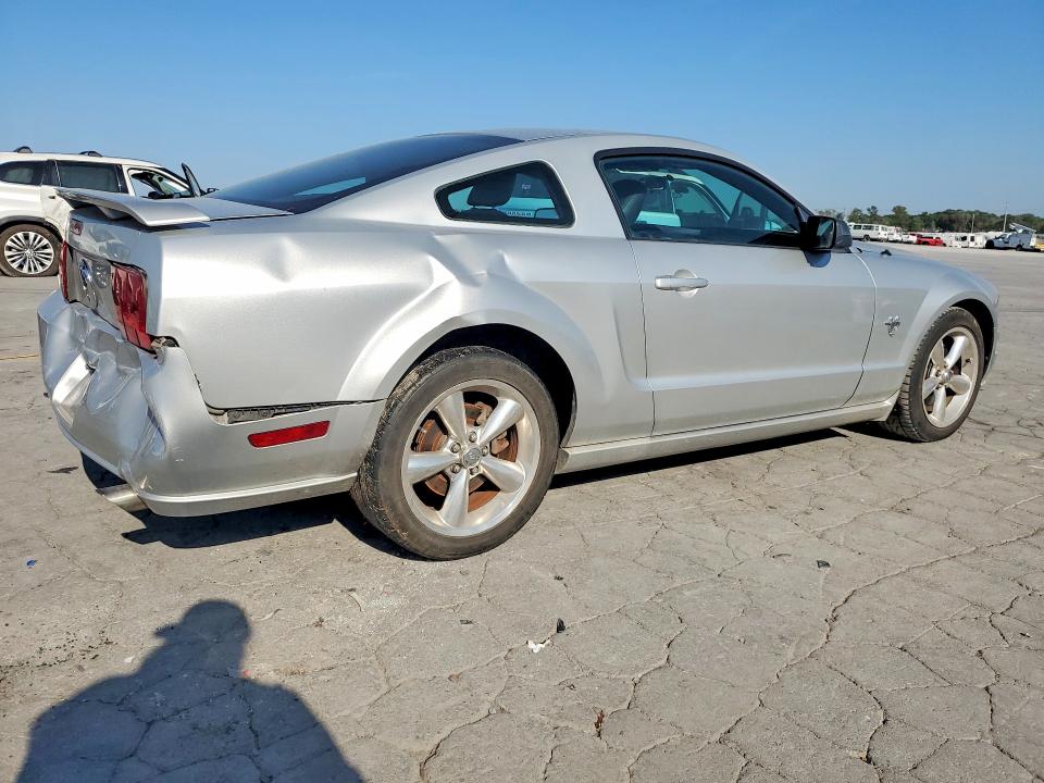 68576166 :رقم المزاد ، 1ZVHT82H695123942 vin ، 2009 Ford Mustang مزاد بيع