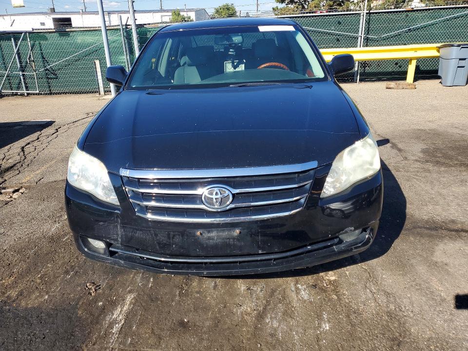 2006 Toyota Avalon მანქანა იყიდება აუქციონზე, vin: 4T1BK36BX6U113884, აუქციონის ნომერი: 69910966