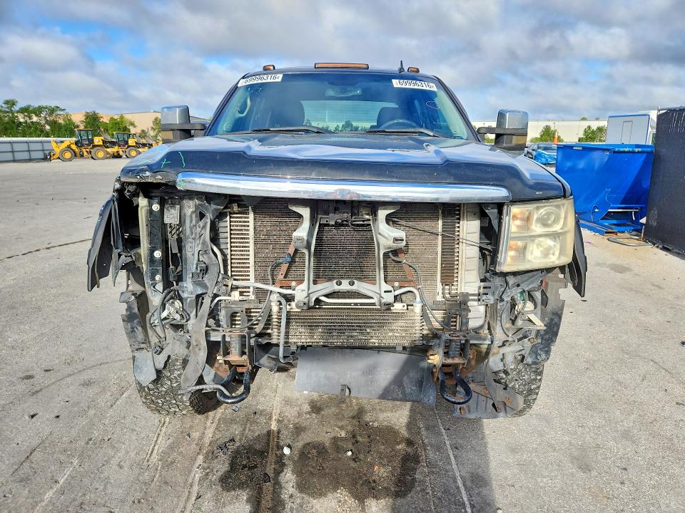 2013 Gmc Sierra მანქანა იყიდება აუქციონზე, vin: 1GT125E87DF228042, აუქციონის ნომერი: 69996316