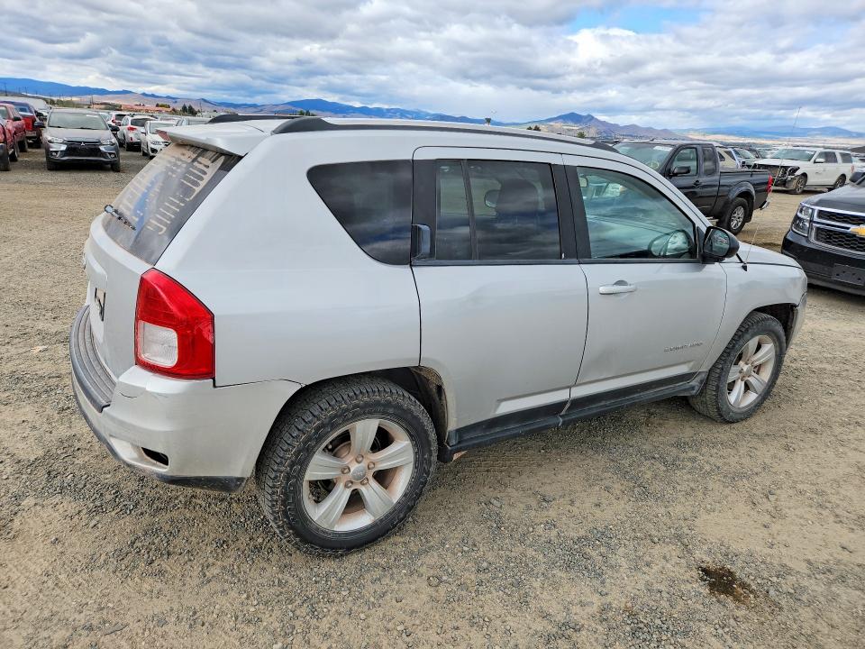 71218256 :رقم المزاد ، 1C4NJDBB7CD553038 vin ، 2012 Jeep Compass مزاد بيع