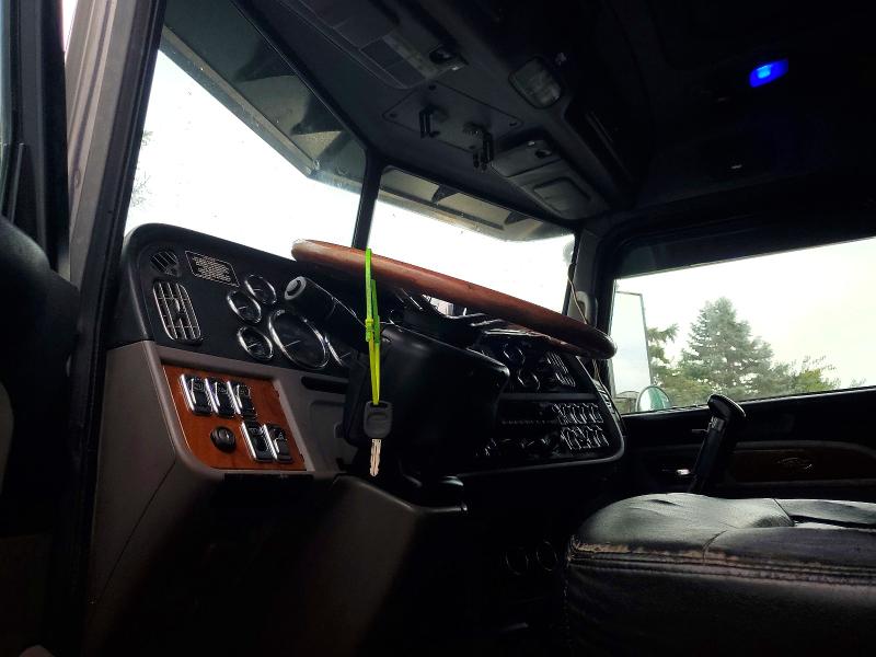 Продажа на аукционе авто 2011 Peterbilt 389, vin: 1XPXD49X4BD127998, номер лота: 68088176
