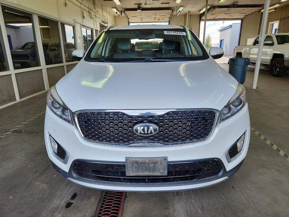 2017 Kia Sorento მანქანა იყიდება აუქციონზე, vin: 5XYPHDA51HG238390, აუქციონის ნომერი: 69746226